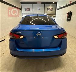 نيسان فيرسا